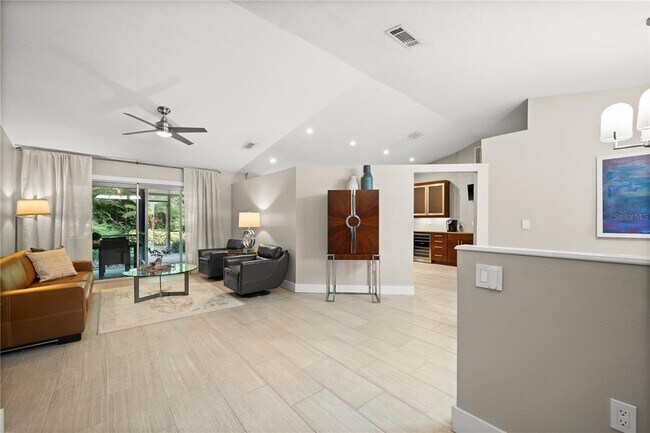 Foto del edificio - 6960 Stetson St Cir