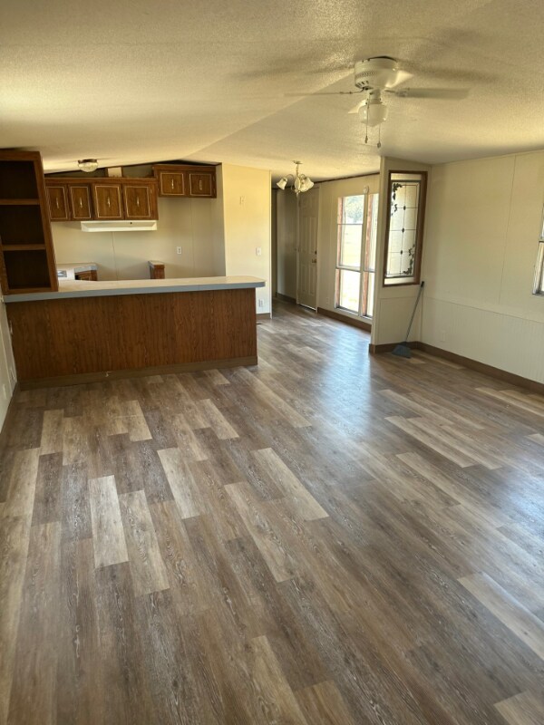Building Photo - 110 Lorena Meadows Dr