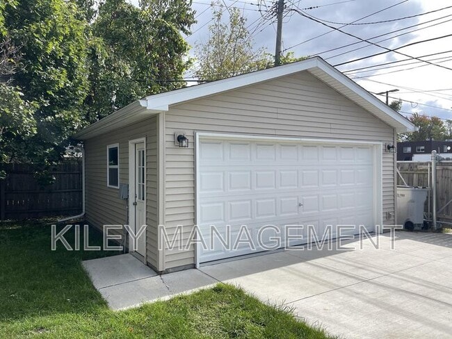 Building Photo - 23028 Pilgrim Ave