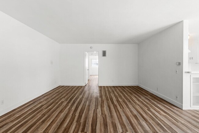 Foto del edificio - 809 Edgewood St