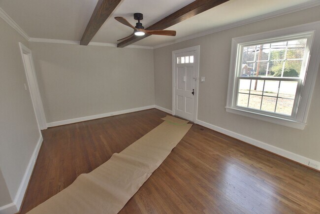 Foto del edificio - 4025 S Hathaway Blvd