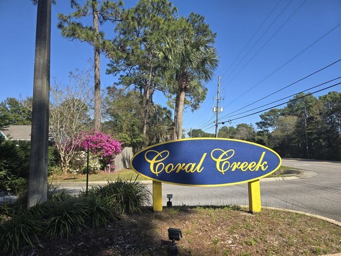 Building Photo - Pensacola - Coral Creek - 3 bedroom, 2 bathroom w lawn care