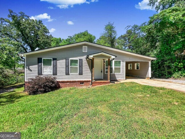 Building Photo - 18 Mockingbird Dr