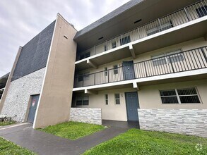 Building Photo - 8000 Fairview Dr