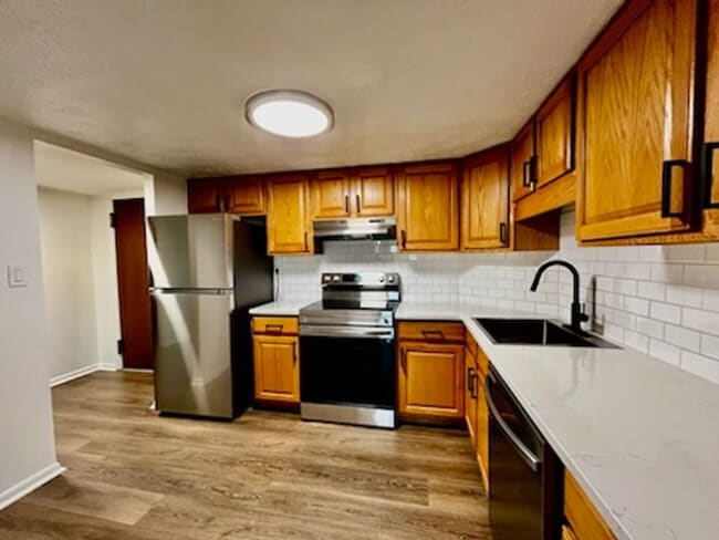 Interior Photo - 200 West Apartments