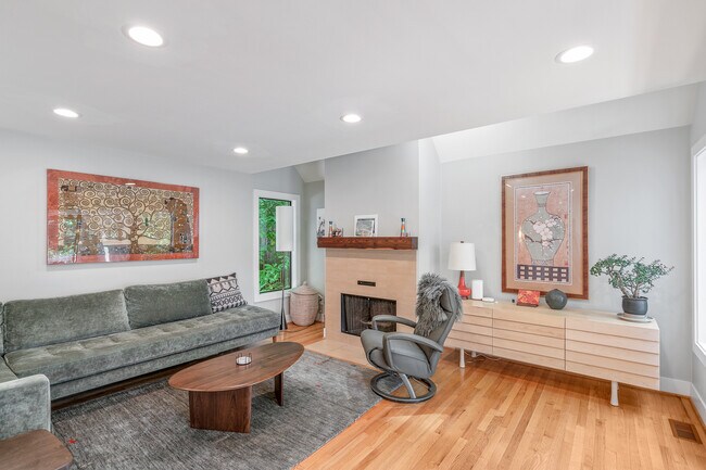 Foto del edificio - 3418 NW Vaughn St