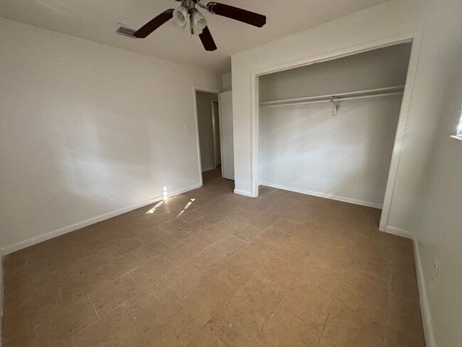 Building Photo - Southern Hills