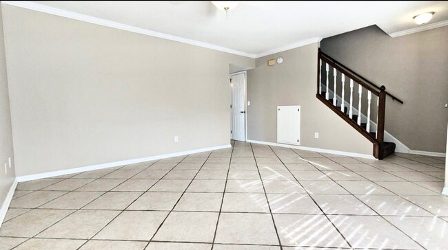 Foto del edificio - 2BR Townhouse Newly Renovated