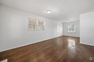 Building Photo - 660 Quaker St SW