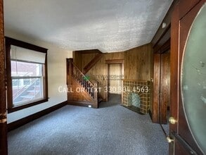 Building Photo - 217 Wales Rd NE