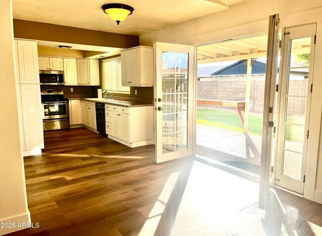 Foto del edificio - 17652 N 19th Dr