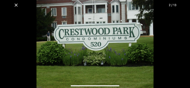 Foto del edificio - 520 Newark Pompton Tpke