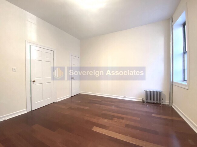 Foto del edificio - 270 Fort Washington Ave