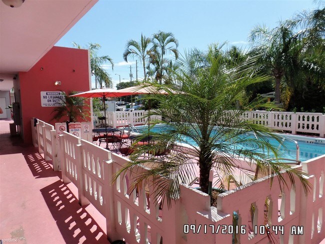 Foto del edificio - 925 NW 30th Ct