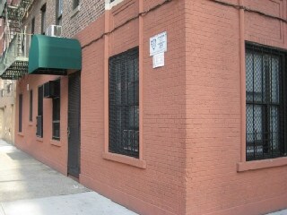 Building Photo - Geel East 182nd Street
