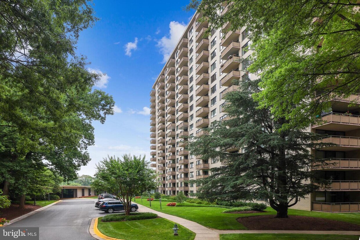 5225 Pooks Hill Rd Unit 1208S, Bethesda, MD 20814 Condo for Rent in