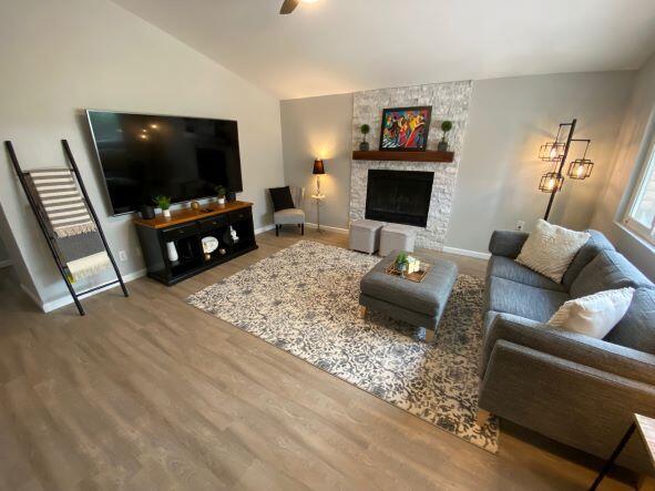 Building Photo - 54550 Avenida Herrera