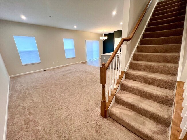 Foto del edificio - Stunning 3 bedroom, 2.5 bathroom End unit ...