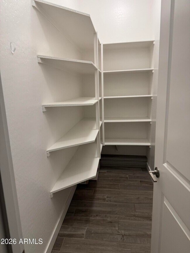 Foto del edificio - 821 E Monte Wy