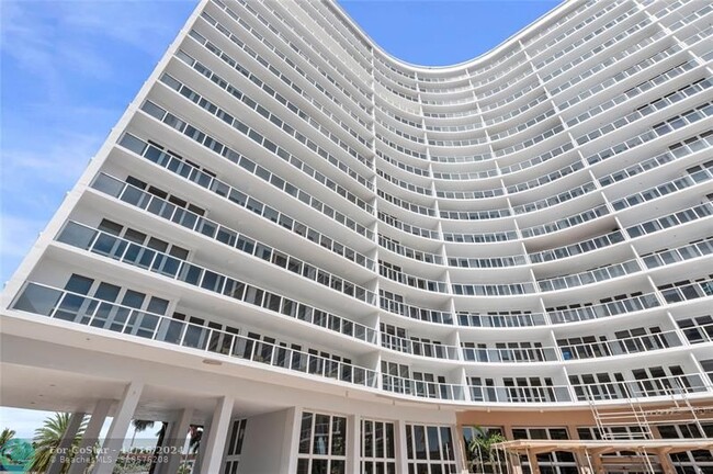 Foto del edificio - 4100 Galt Ocean Dr