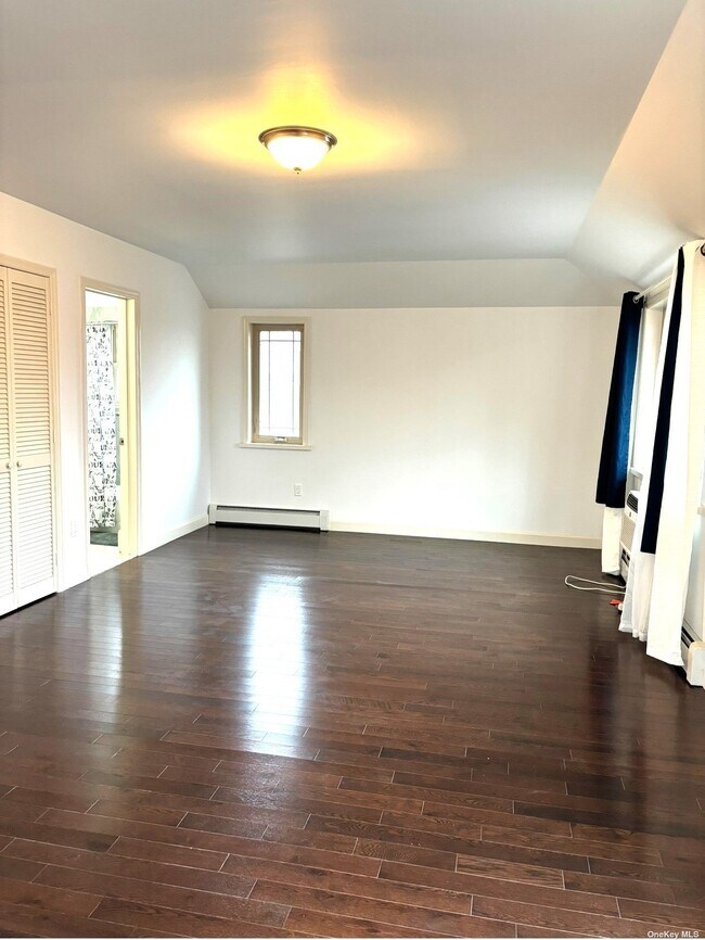 Foto del edificio - 82-52 164th Pl