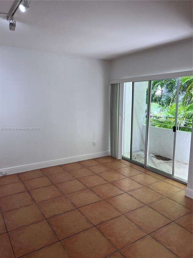 Foto del edificio - 5838 SW 74th Terrace