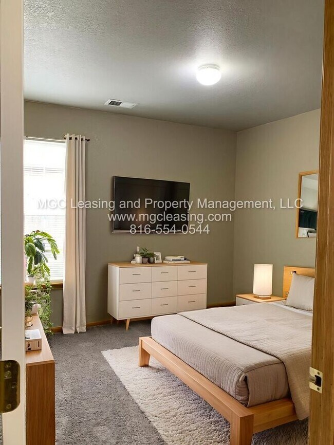Foto del edificio - Comfort & Convenience in Grain Valley – Sp...