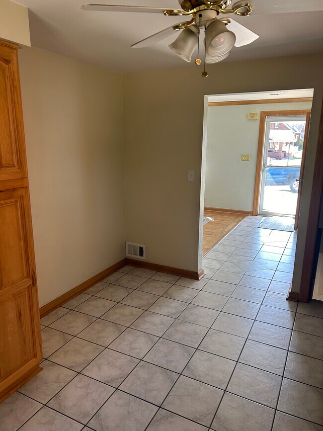 Building Photo - 3511 Willett Rd