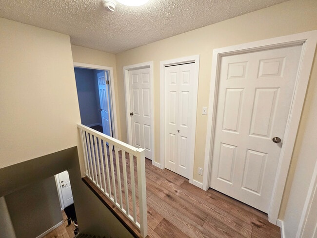 3 chambres. - 416 Lenore Dr