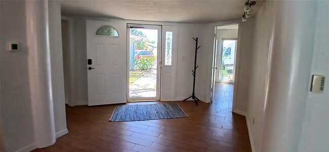 Building Photo - 4397 Harbor Hills Dr