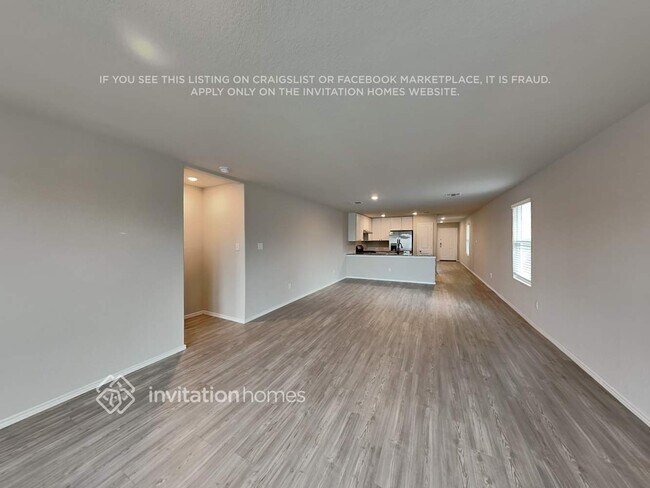 Foto del edificio - 7322 Adaja Riv