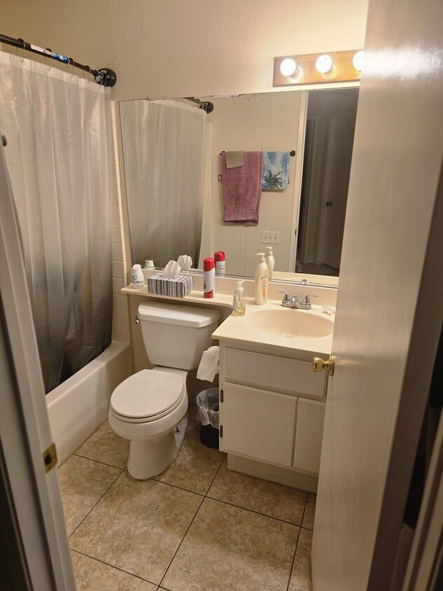 Building Photo - 1116 W 56th St