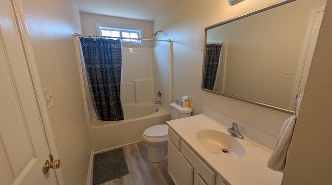 Foto del edificio - 8601 Sawleaf Ct