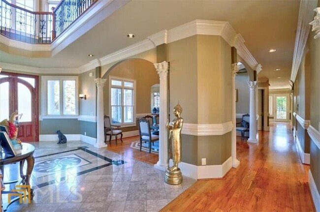 Foto del edificio - 2815 Wallace Rd