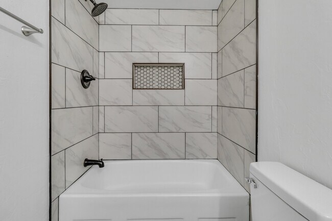 Foto del edificio - 20644 Oak Pond Dr