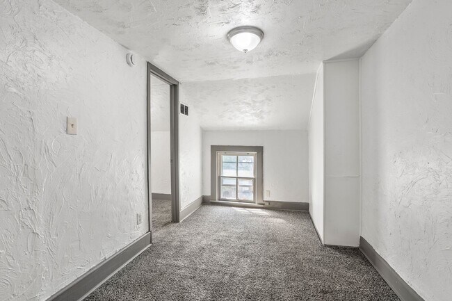 Foto del edificio - 1400 Knapp St