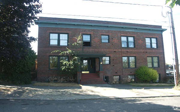 Building Photo - The Elfreida Apartments