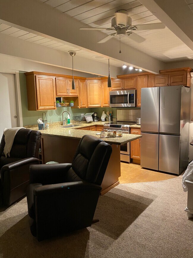 Foto del edificio - 1558 Saint Francis Dr