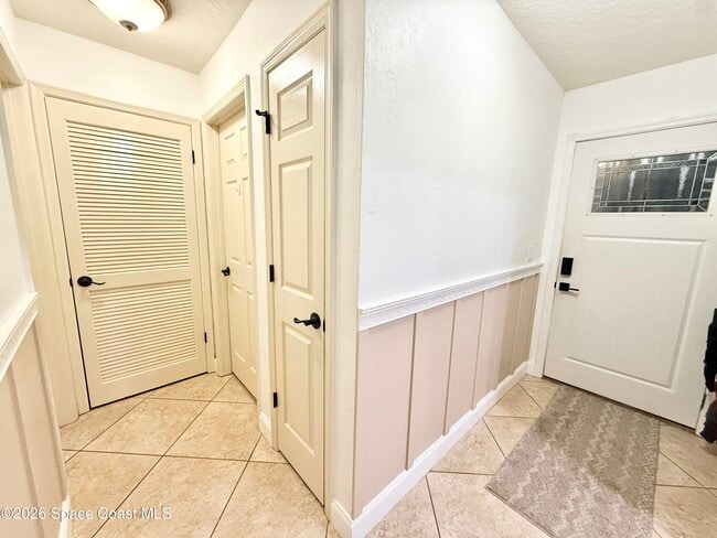 Foto del edificio - 1046 W Samms Ave