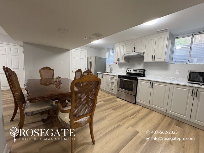 Photo du bâtiment - Modern 2-Bedroom Basement Apartment with In-Unit Laundry – Welland