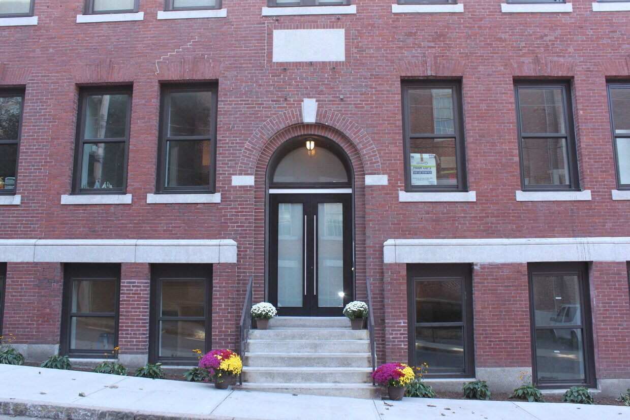 Foto principal - 10 Merrymount Rd