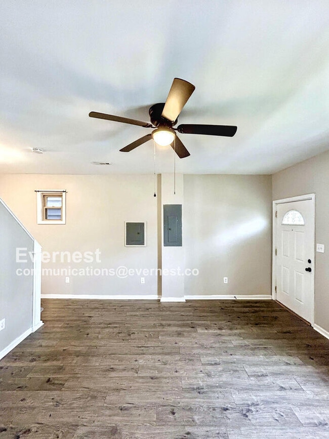 Building Photo - 3405 S St