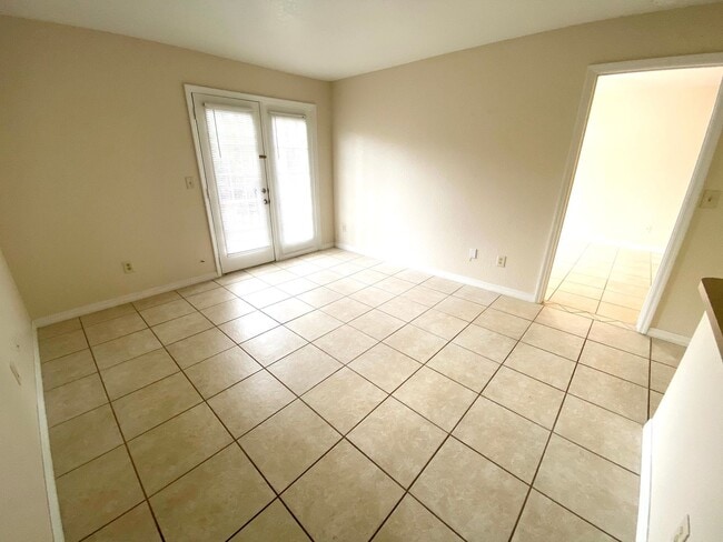 Foto del edificio - 2550 N Alafaya Trail