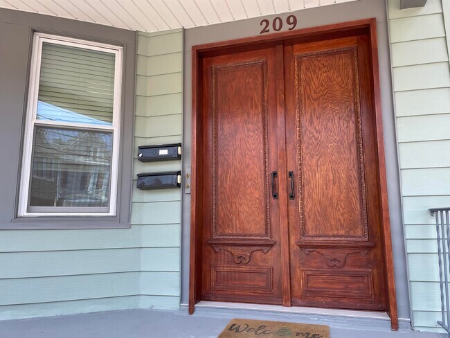 Building Photo - 209 Wilkinson Ave