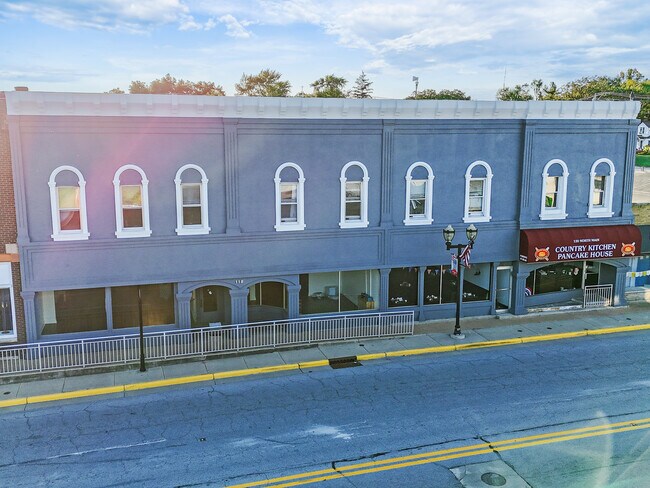 Building Photo - 118 N Main St