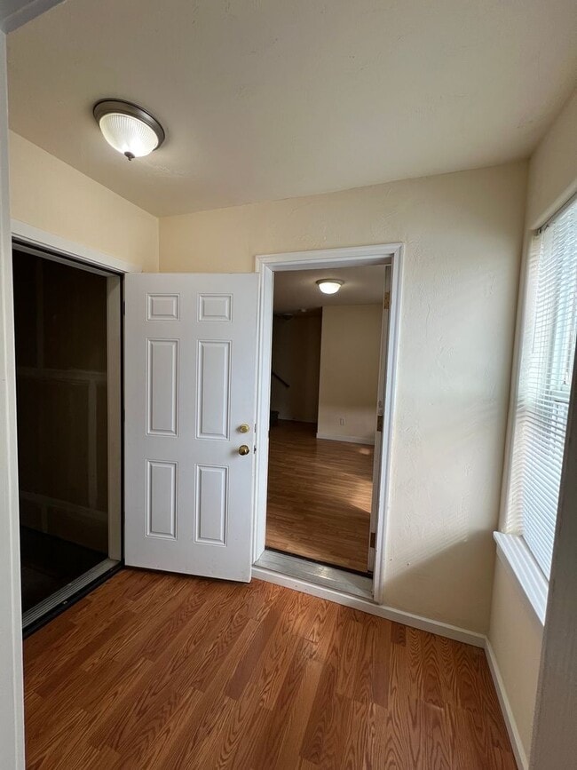 Building Photo - 663e23