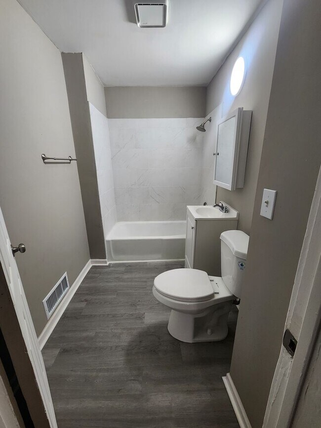 Foto del edificio - 3407 N 22nd St