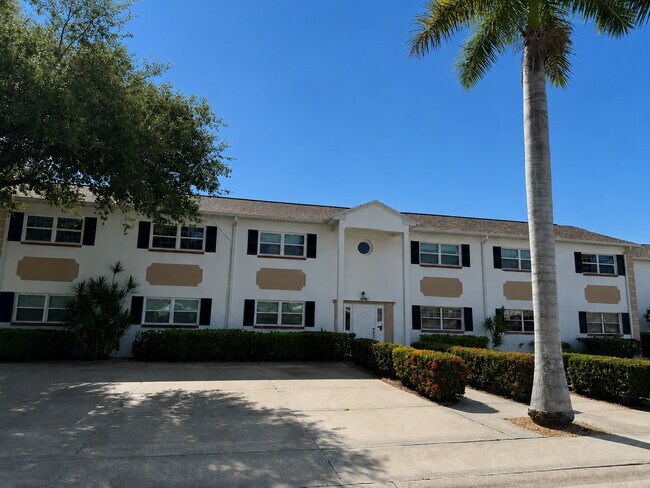 Foto del edificio - 7015 Cedarhurst Dr