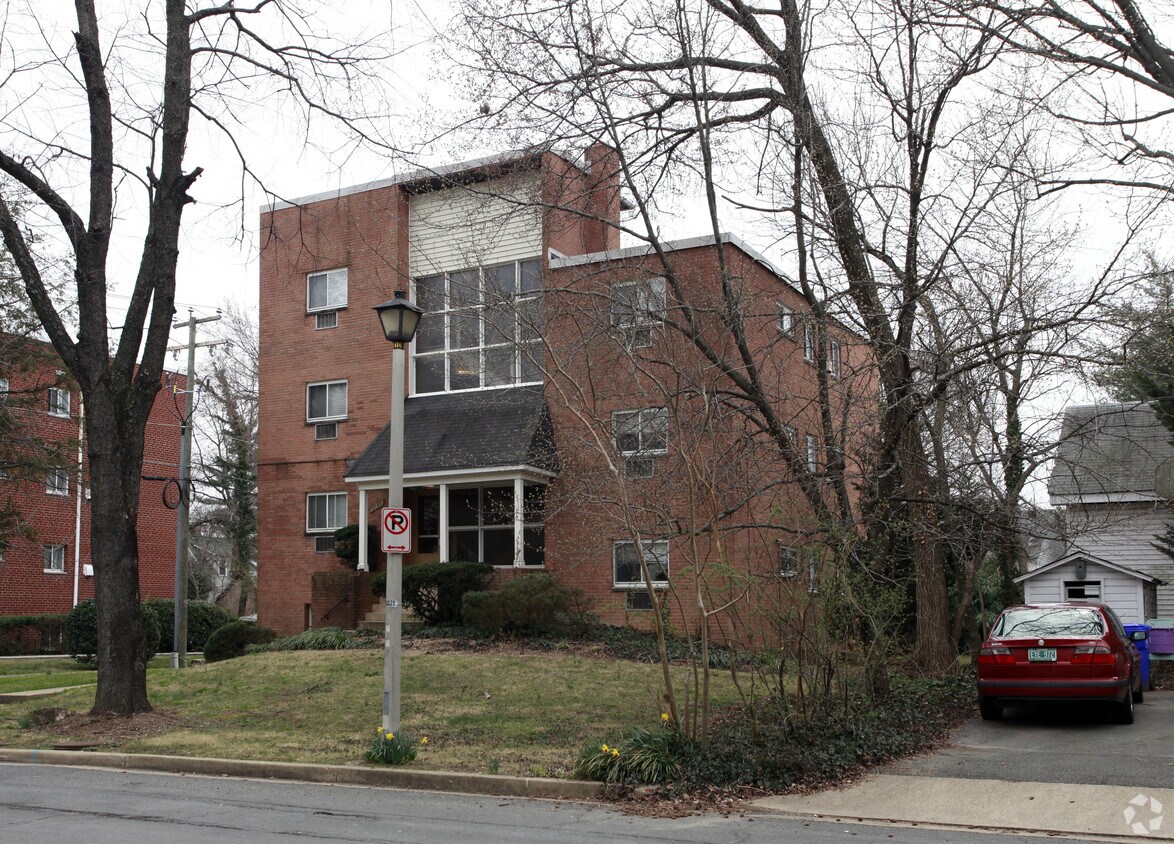 Building Photo - 3128 9th St N