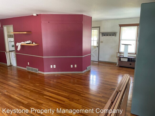 Foto del edificio - 4 br, 1.5 bath House - 1217 Melrose Avenue